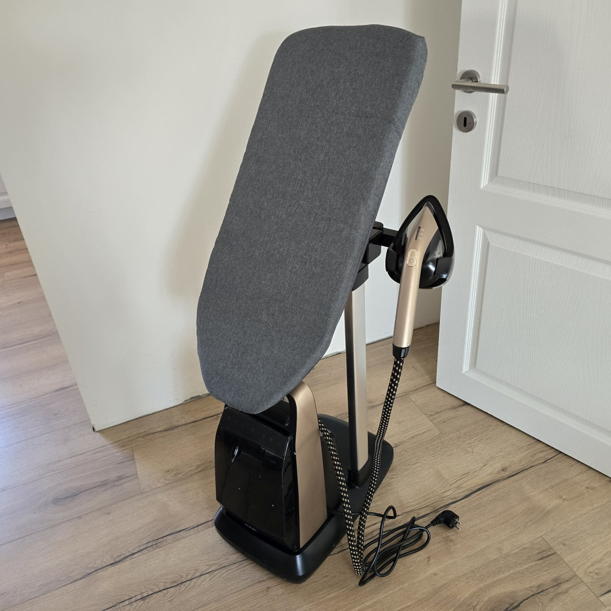 Prenosna Parna postaja 2400W GK058