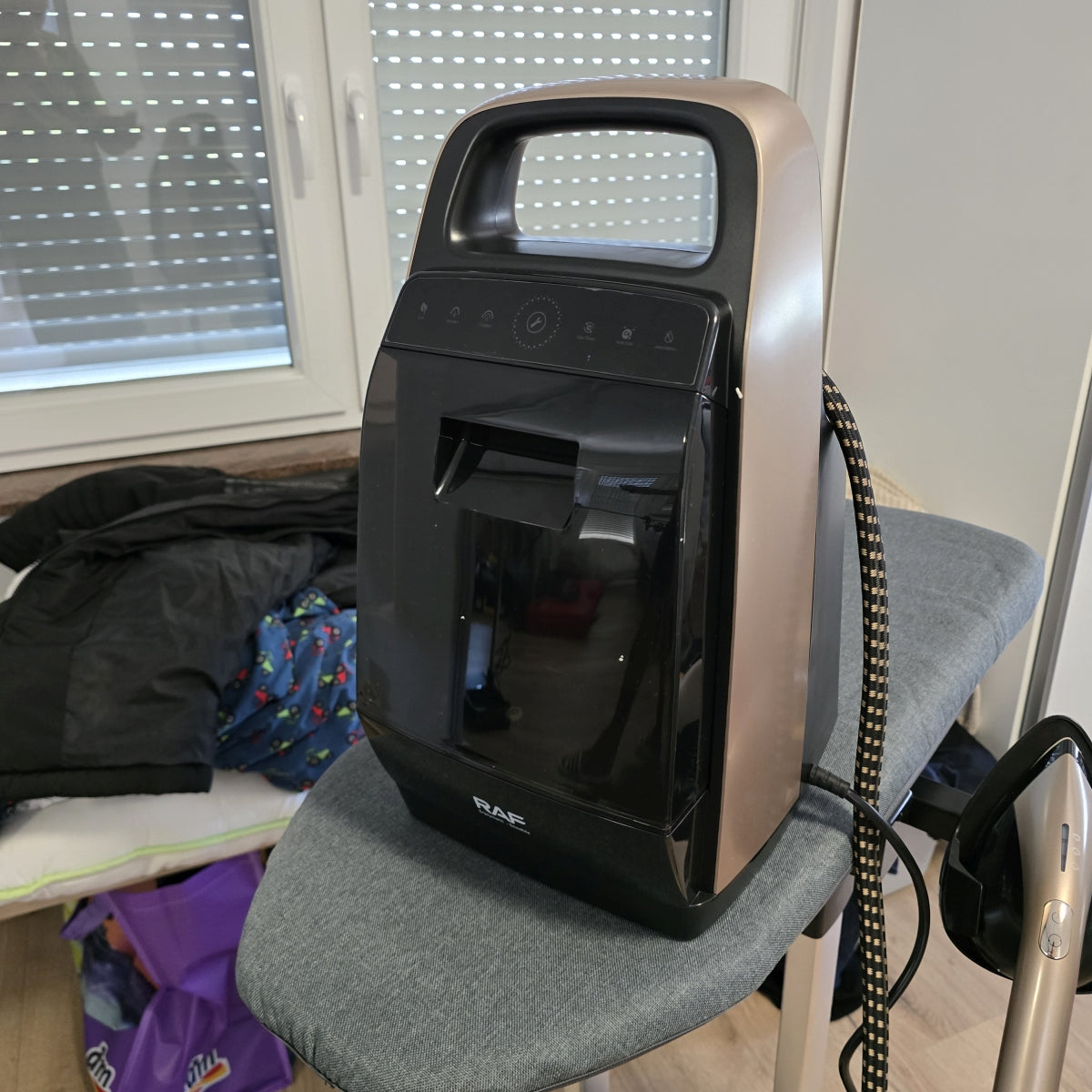 Prenosna Parna postaja 2400W GK058