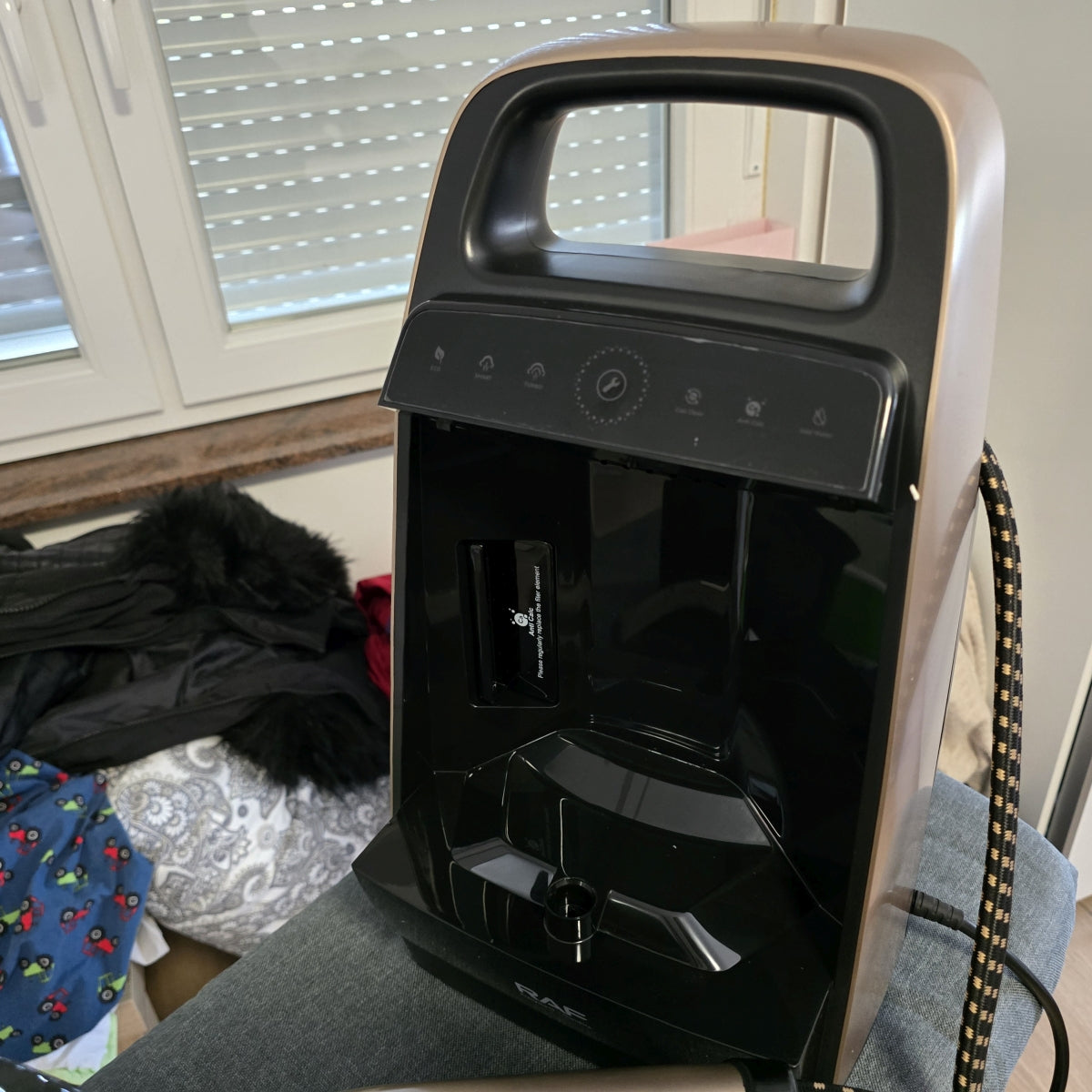 Prenosna Parna postaja 2400W GK058