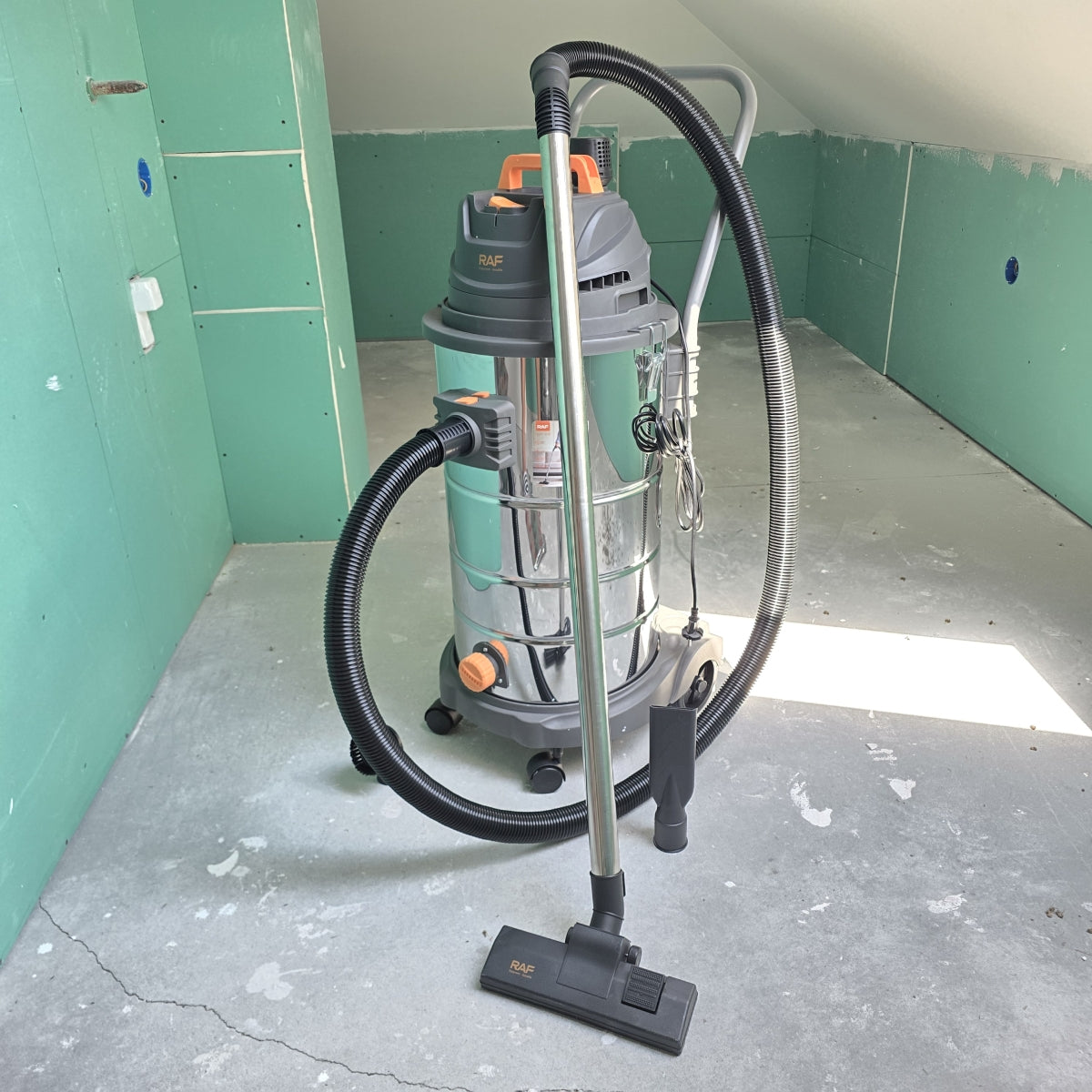 RAF XXL industrijski usisavač 1400W GK052