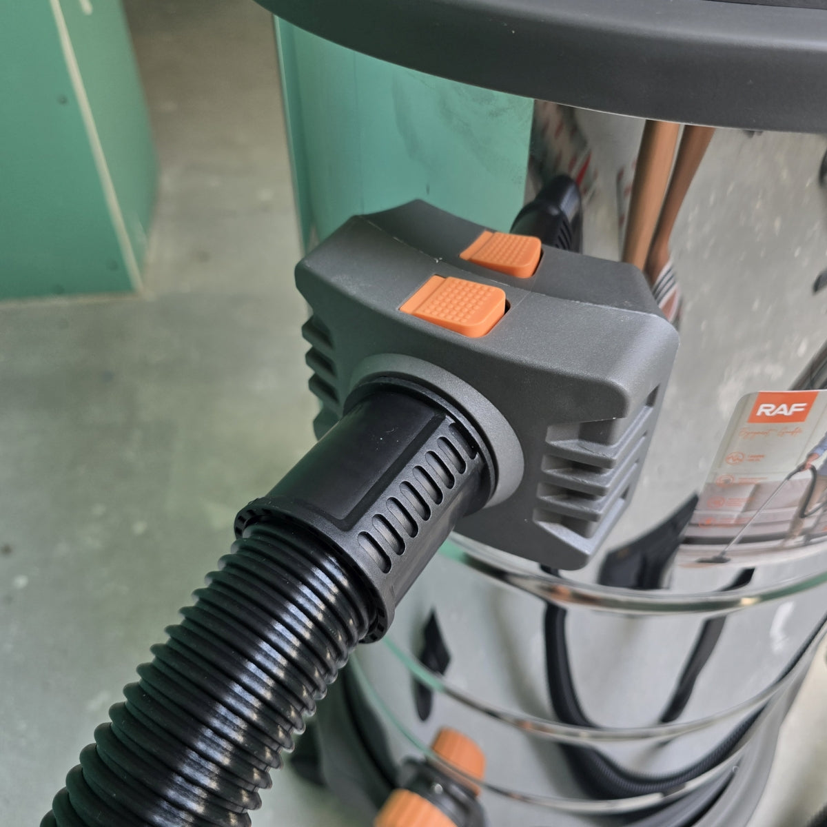 RAF XXL industrijski usisavač 1400W GK052