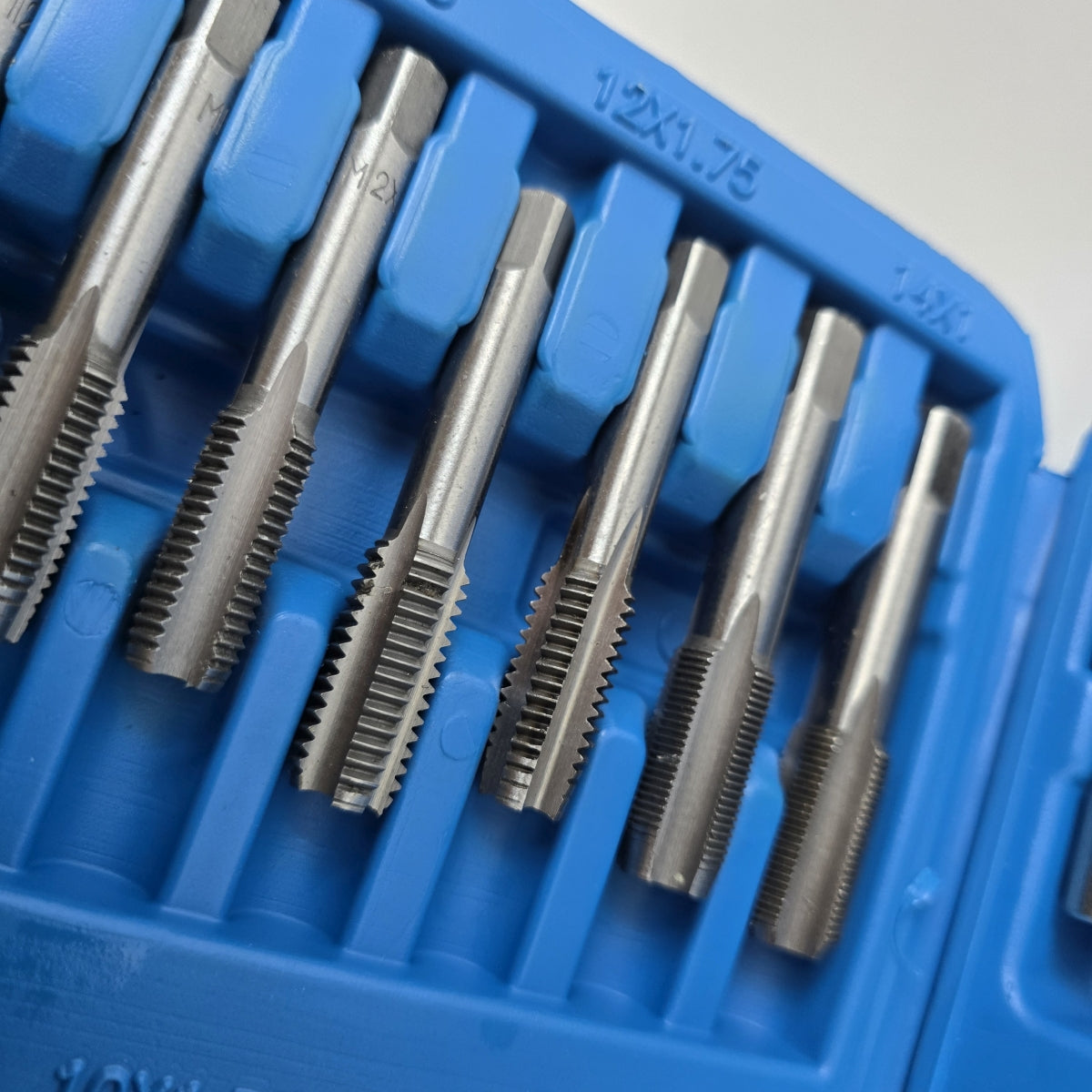 Set nareznica 110 dijelova M2–M18 BX3473