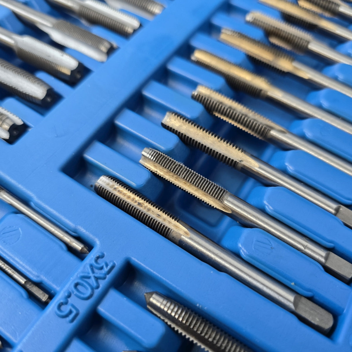 Set nareznica 110 dijelova M2–M18 BX3473
