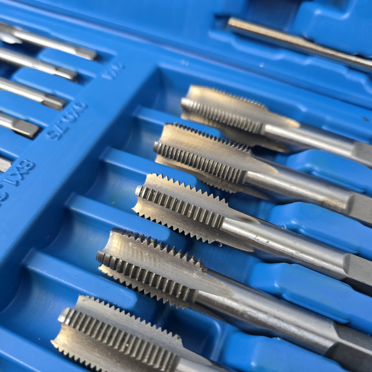 Set nareznica 110 dijelova M2–M18 BX3473