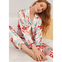 Učitajte sliku u preglednik galerije, Ženska svilena pidžama - Mediteran Shop
